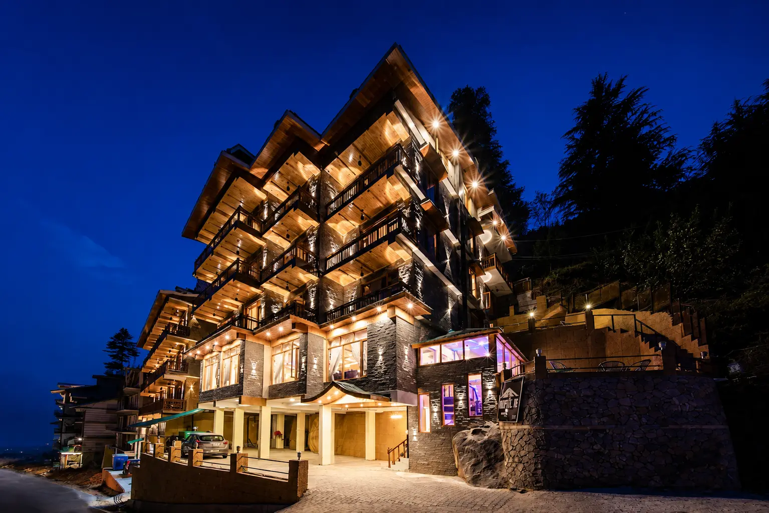 Hotel Triple A