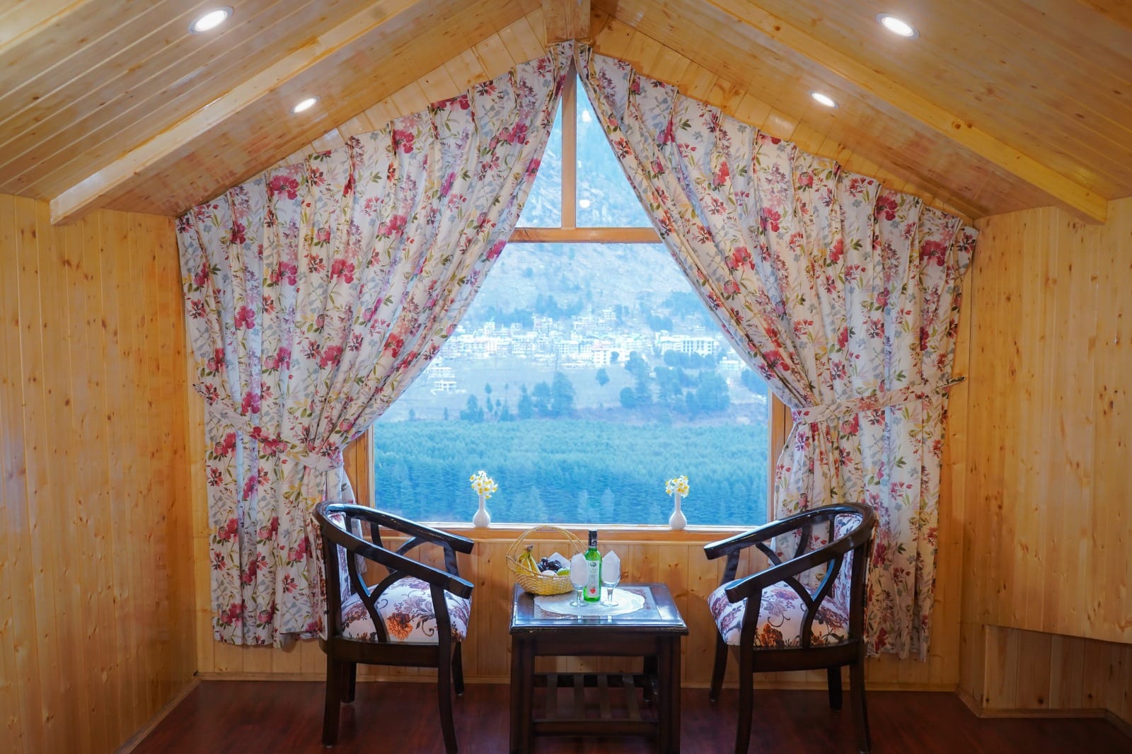 Attic / Honeymoon Rooms view 3