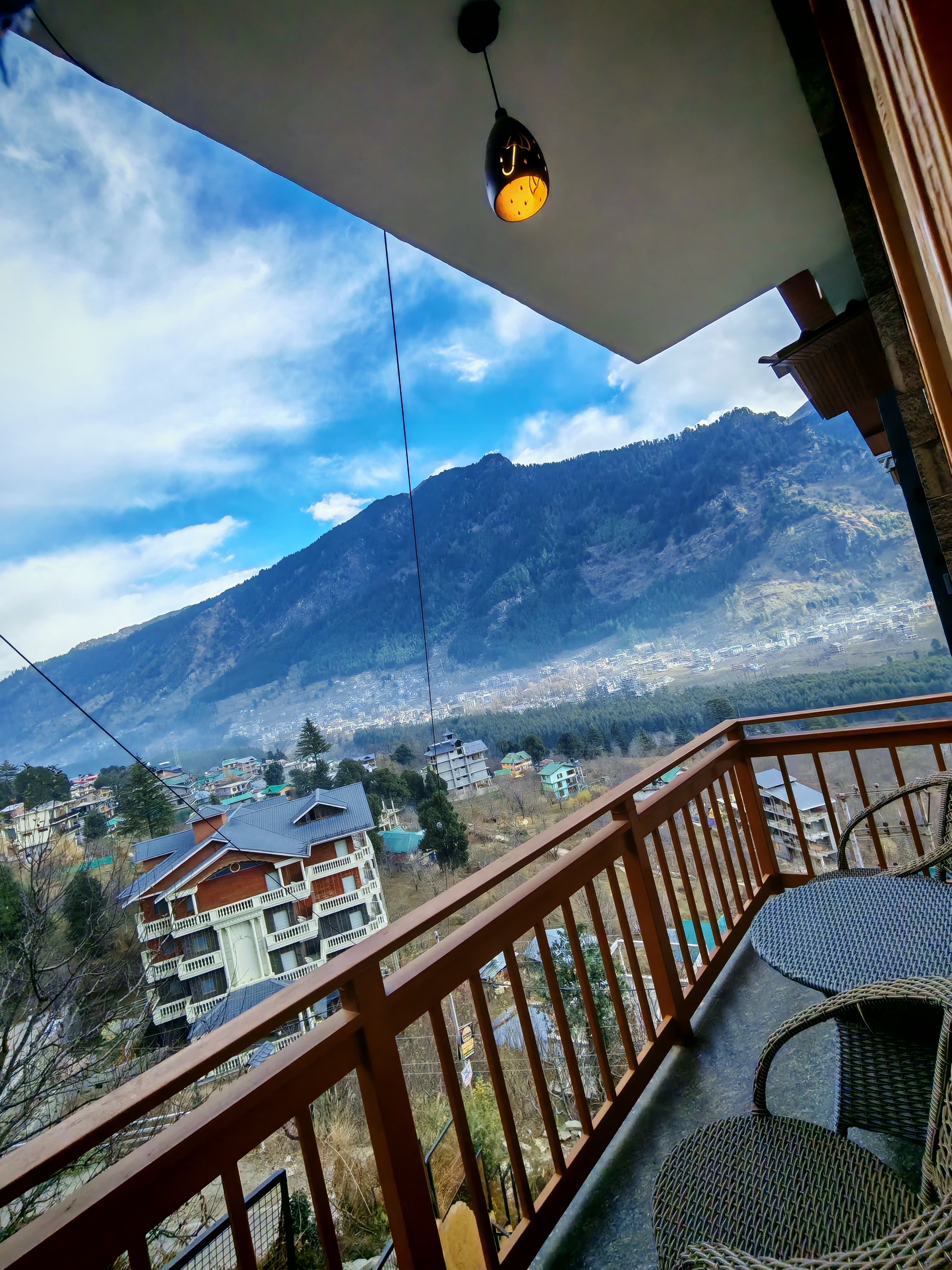 Deluxe Rooms with Balcony view 4
