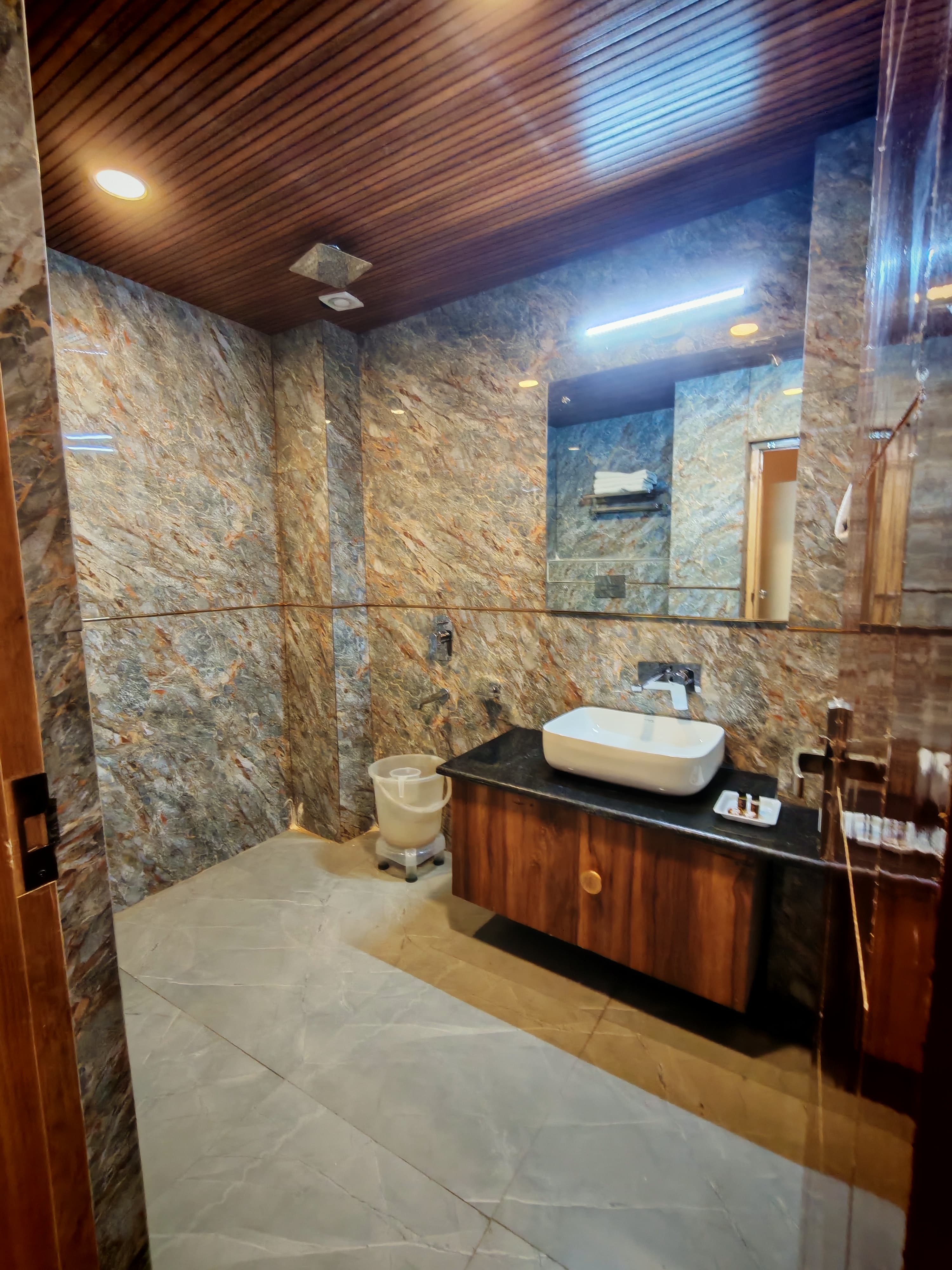 Premium Rooms (Front View) view 6