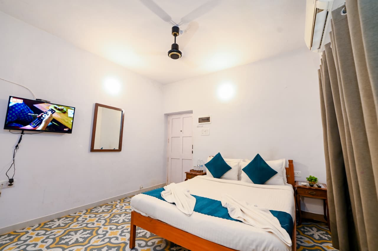 Deluxe Room view 6